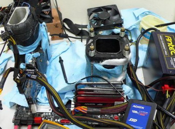 GeForce GTX 580 under liquid nitrogen
